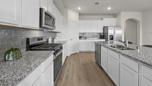 H106 Bentworth Floorplan Kitchen Gallery Image-Bel Air Village in Sherman, TX
