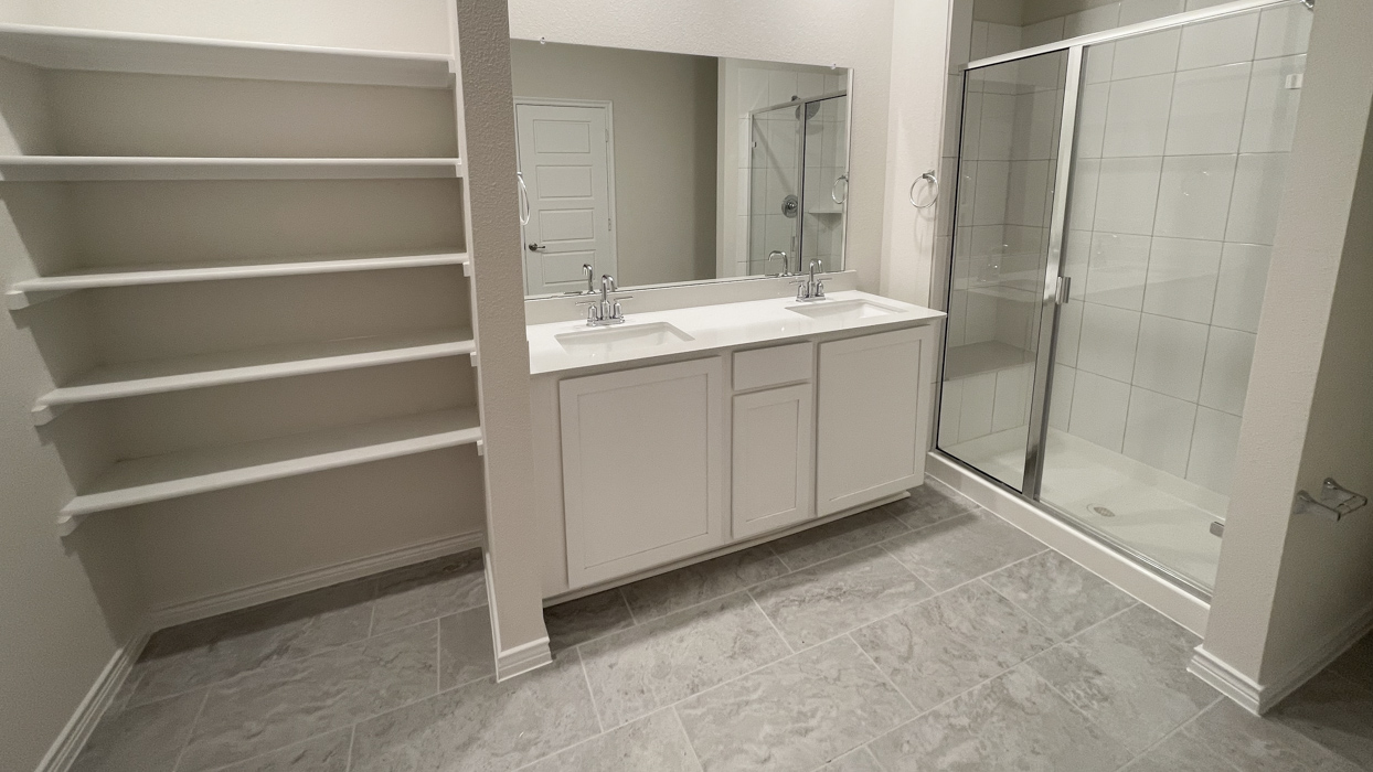2218 Chester Floorplan Bathroom Gallery Image-Bel Air Village in Sherman, TX