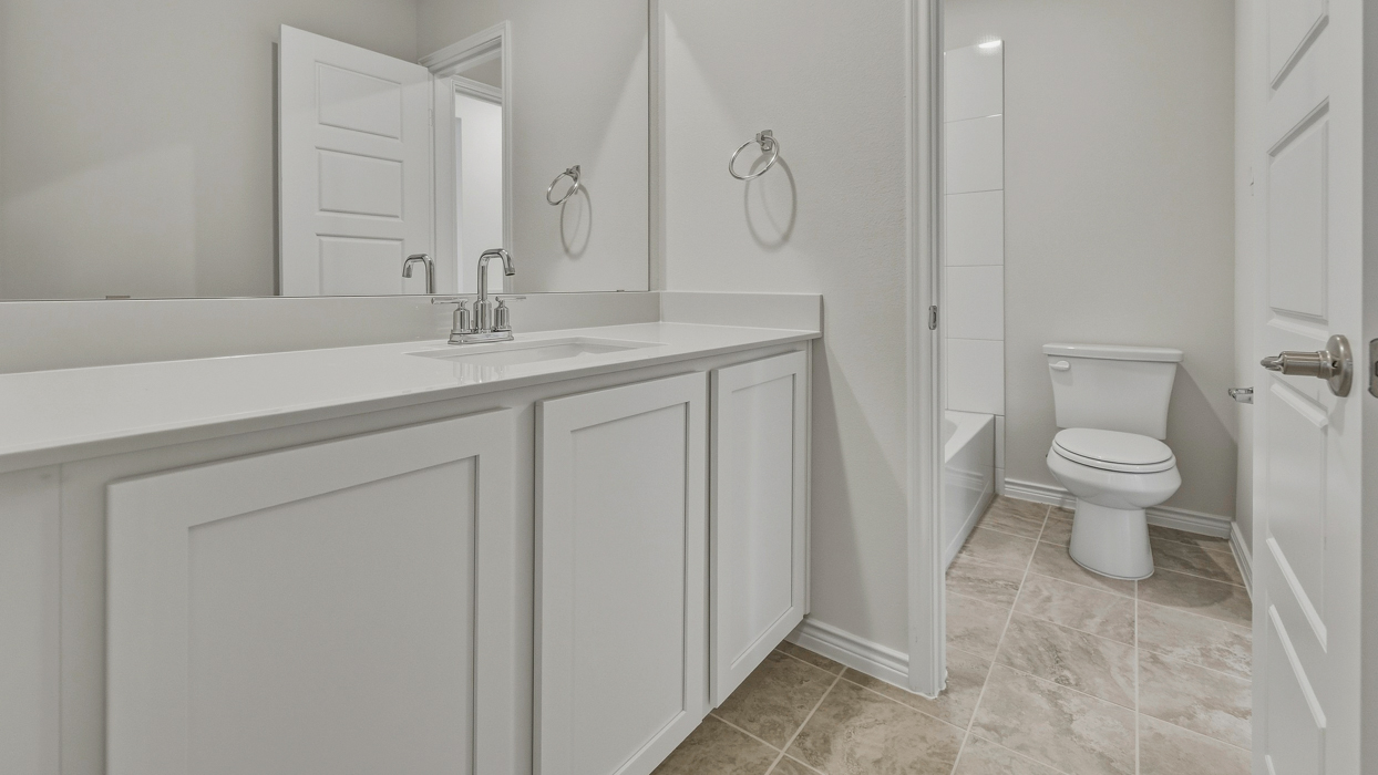 3217 Amethyst Floorplan Bathroom Gallery Image - Bel Air Village in Sherman, TX