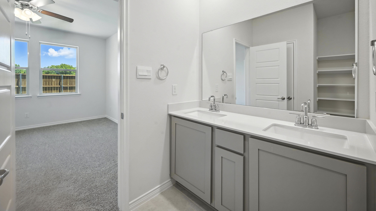 Tanzanite Floorplan Bathroom Gallery Image-Bel Air Village in Sherman, Tx