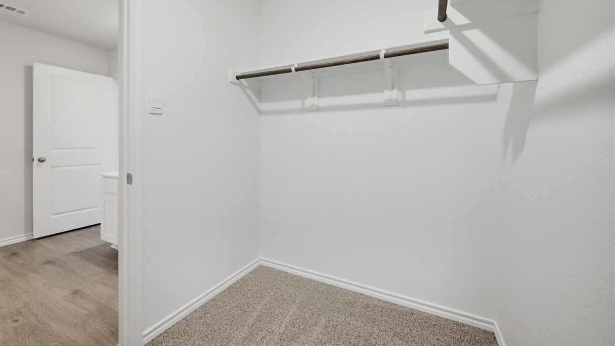 Bellvue Floorplan Closet Gallery Image-Bel Air in Sherman, Tx