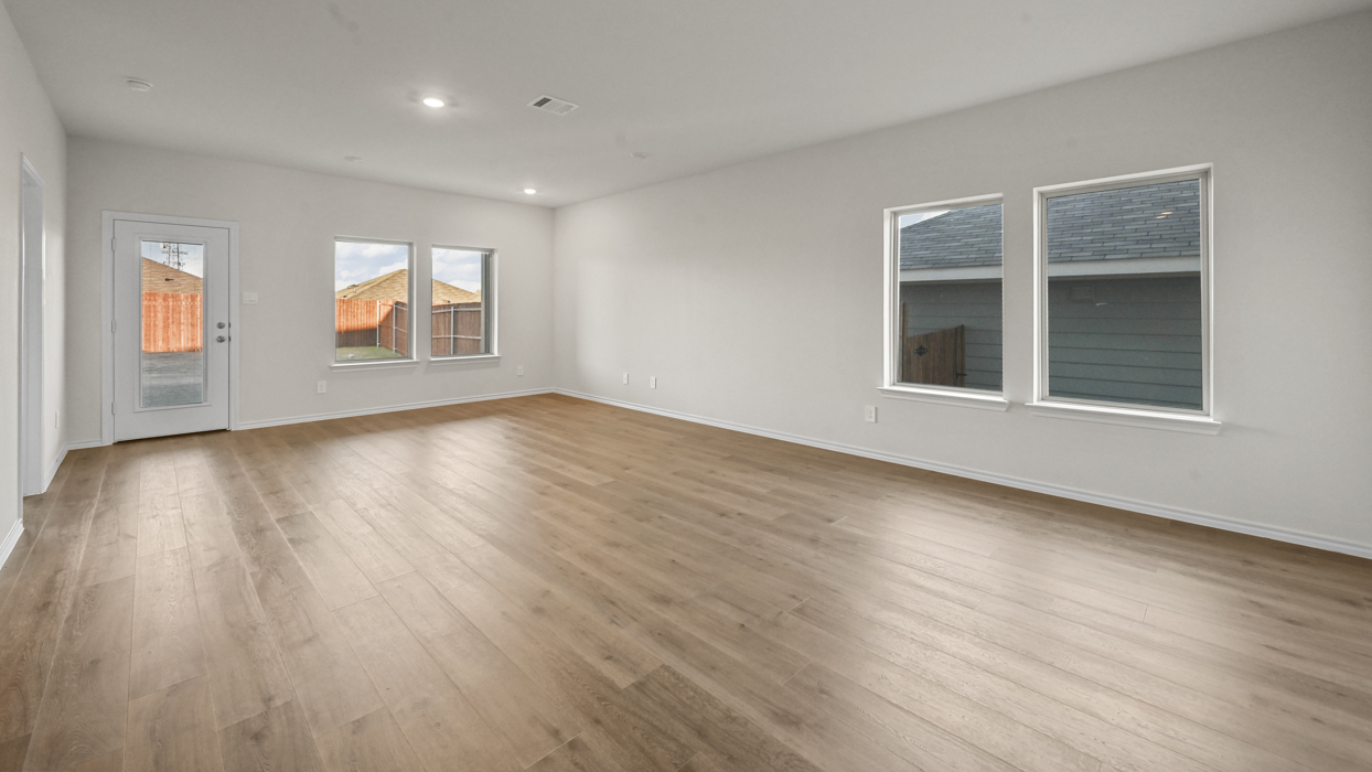 Perry Floorplan Living Gallery Image-Bel Air Village in Sherman, Tx