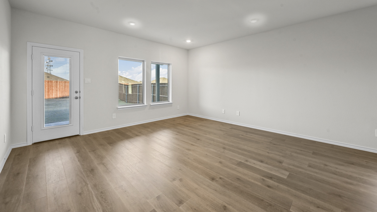 Perry Floorplan Living Gallery Image-Bel Air Village in Sherman, Tx