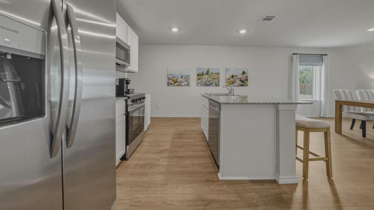 Estero Floorplan Kitchen Gallery Image-Asher Oaks in Bonham, Tx