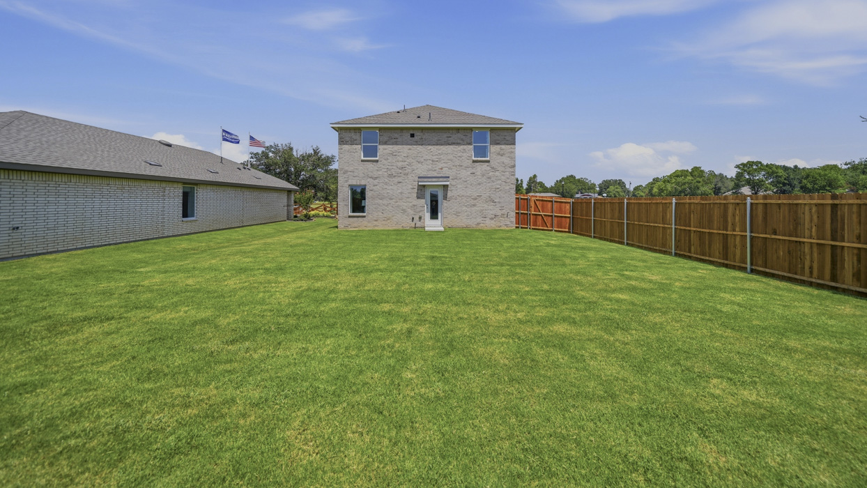 Franklin Floorplan Backyard Gallery Image-Asher Oaks Bonham, Tx