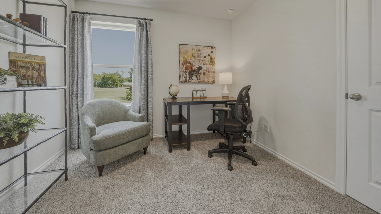 Franklin Floorplan Bedroom Gallery Image-Asher Oaks in Bonham, Tx
