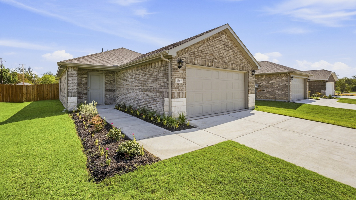 Barton Floorplan Elevation F Exterior Gallery Image - Asher Oaks in Bonham, TX