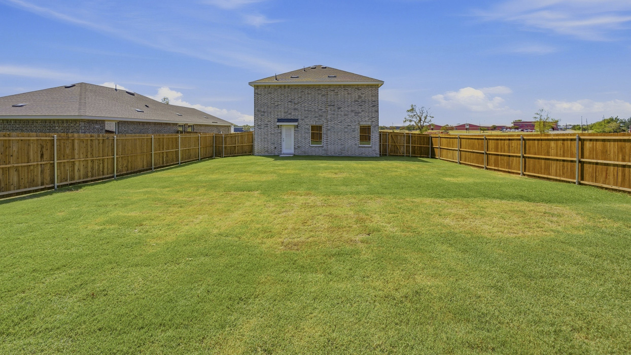 Davis Floorplan Backyard Gallery Image-Asher Oaks in Bonham, Tx