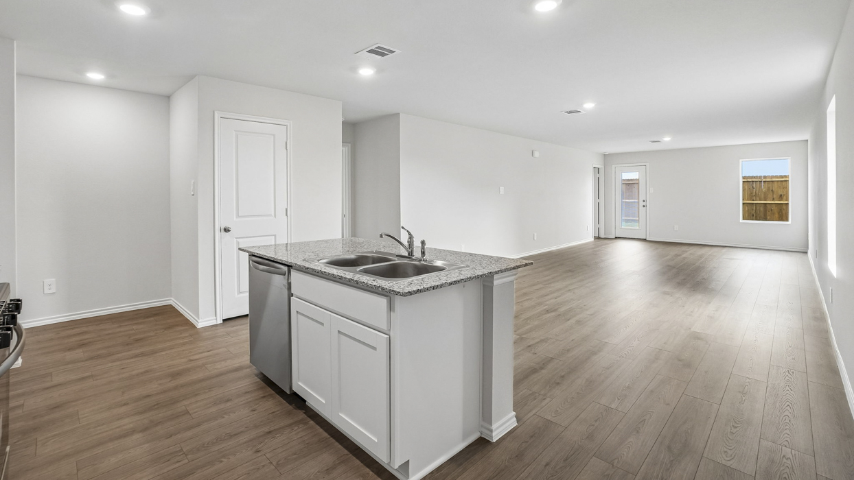 Estero Floorplan Kitchen Gallery Image-Asher Oaks in Bonham, Tx