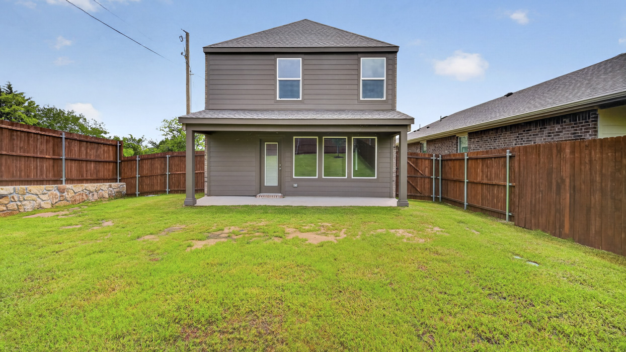 Justice Floorplan Backyard Gallery Image Hanolley Hills in Sherman, TX