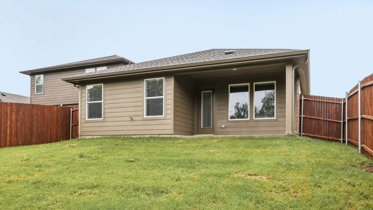 Amber Floorplan Elevation A Backyard Gallery Image - Hanolley Hills in Sherman, TX