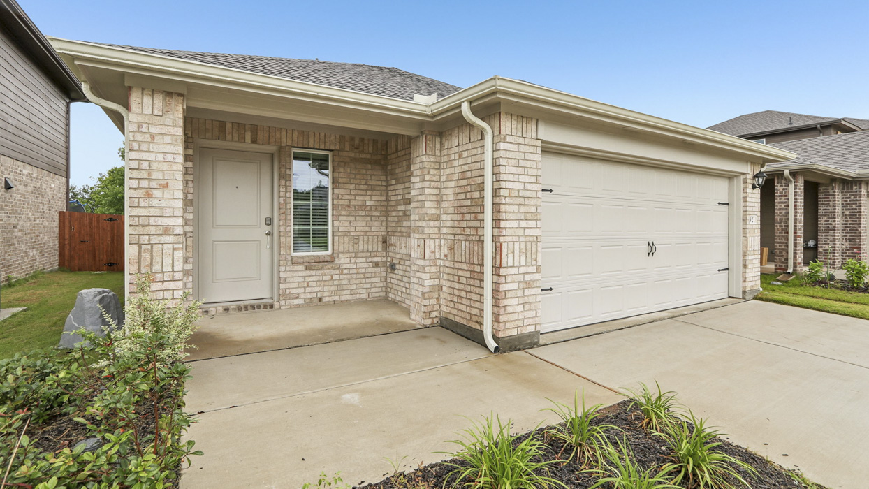 Brooke Floorplan Elevation A Exterior Gallery Image - Hanolley Hills in Sherman, TX