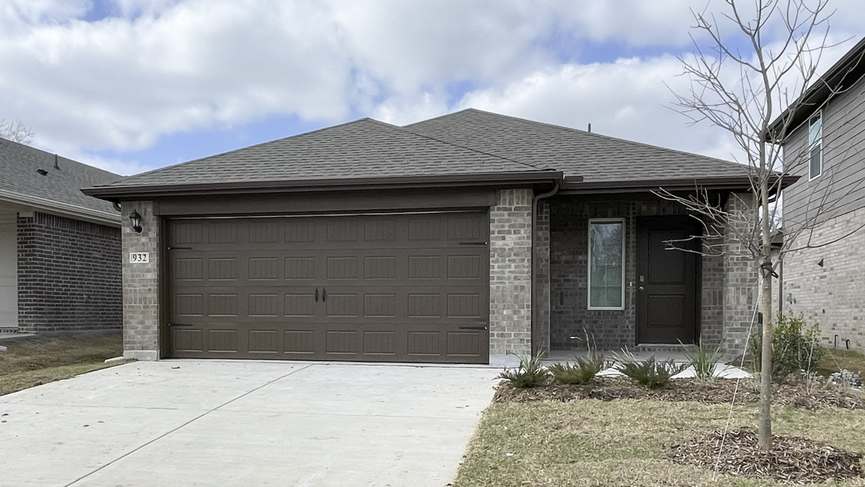 Brooke Floorplan Elevation A Exterior Gallery Image - Hanolley Hills in Sherman, TX