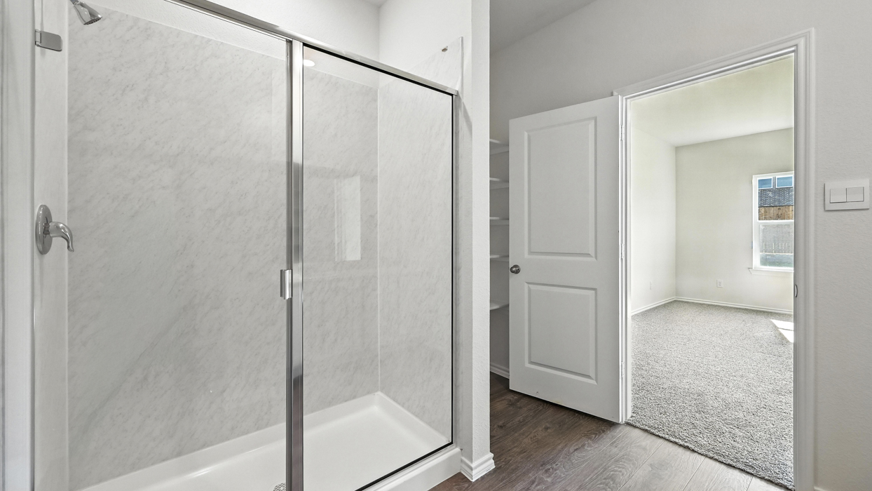 Florence Floorplan Elevation B Bathroom Gallery Image - Hanolley Hills in Sherman, TX