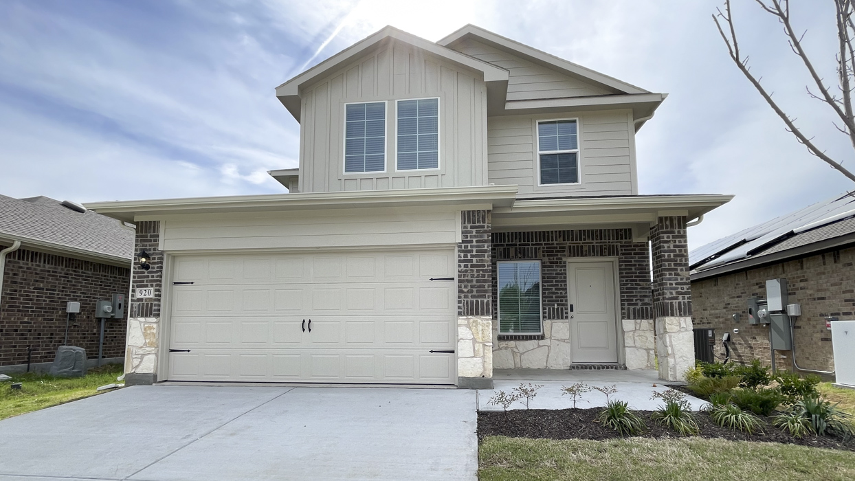 Hanna Floorplan Elevation B Exterior Gallery Image - Hanolley Hills in Sherman, TX