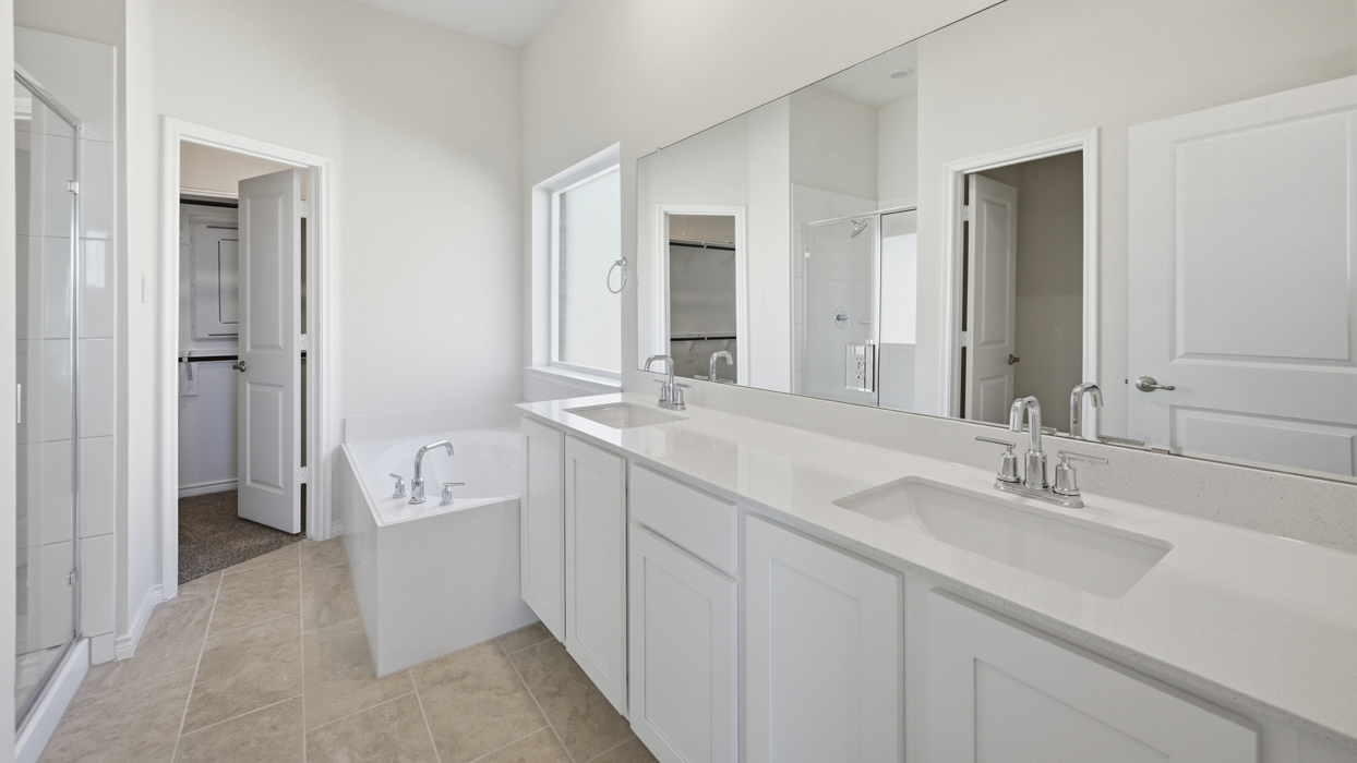 1956 Avery Floorplan Elevation B Bathroom Gallery Image - Morning Ridge in Princeton, TX