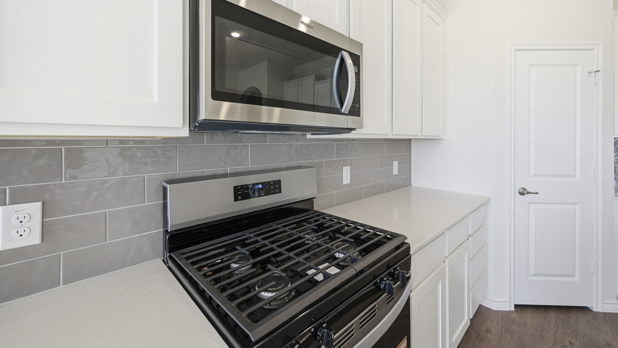 Avery Floorplan Kitchen Gallery Image-Morning Ridge in Princeton TX