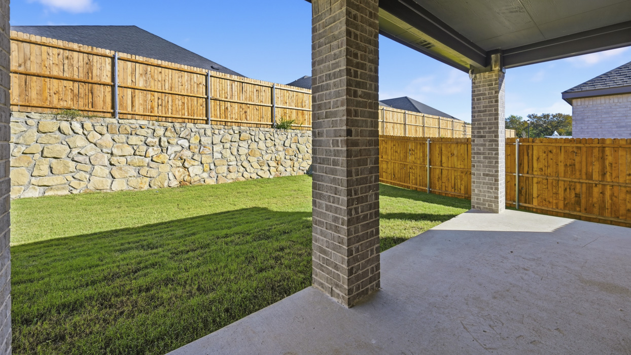 Hamilton Floorplan Backyard Gallery Image-Morning Ridge in Princeton, TX