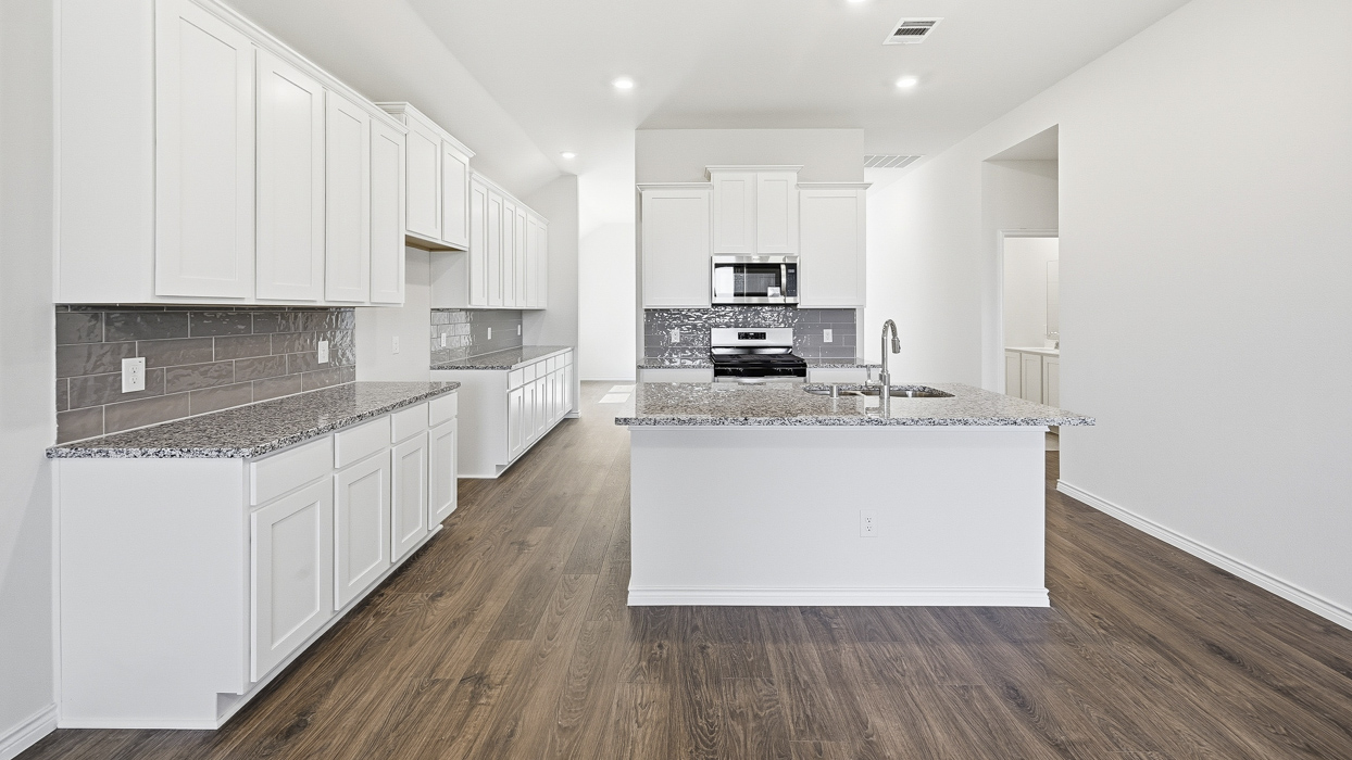 Hamilton Floorplan Kitchen Gallery Image-Morning Ridge in Princeton, TX