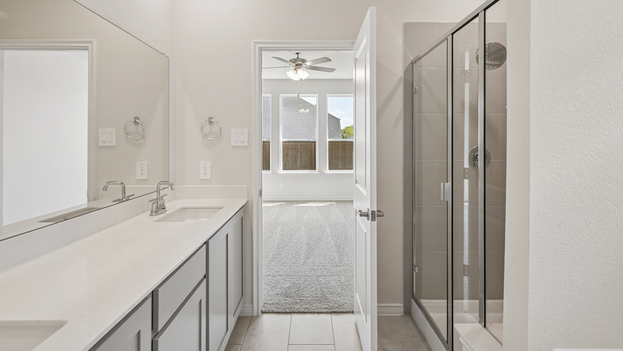 Rosebud Floorplan Bathroom Gallery Image - Morning Ridge in Princeton, TX