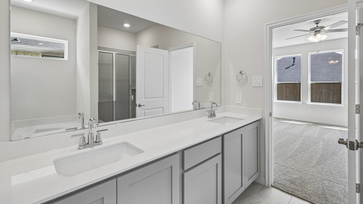 Rosebud floorplan Bathroom Gallery Image-Monring RIdge in princeton, Tx