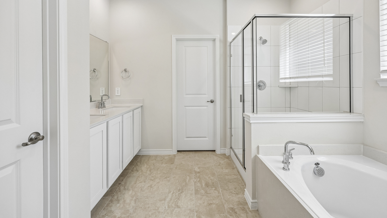 Oakridge Floorplan Elevation Y Bathroom Gallery Image - Morning Ridge in Princeton, TX