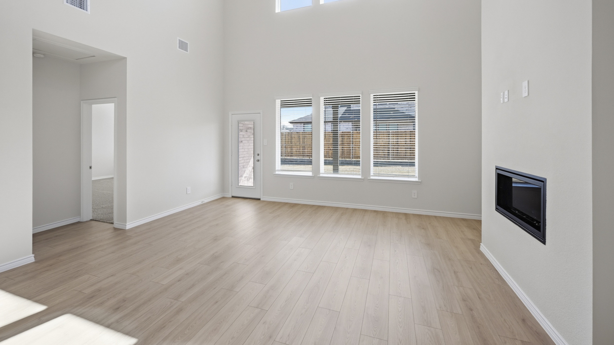 Oakridge at 1802 Patricia Dr, Princeton, Texas: photo 3