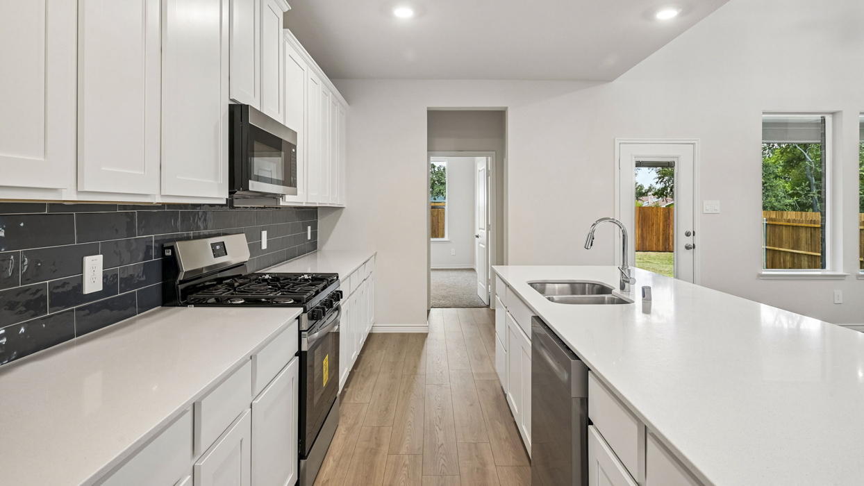 2975 Evergreen Floorplan Kitchen Gallery Image-Morning Ridge in Princeton, TX