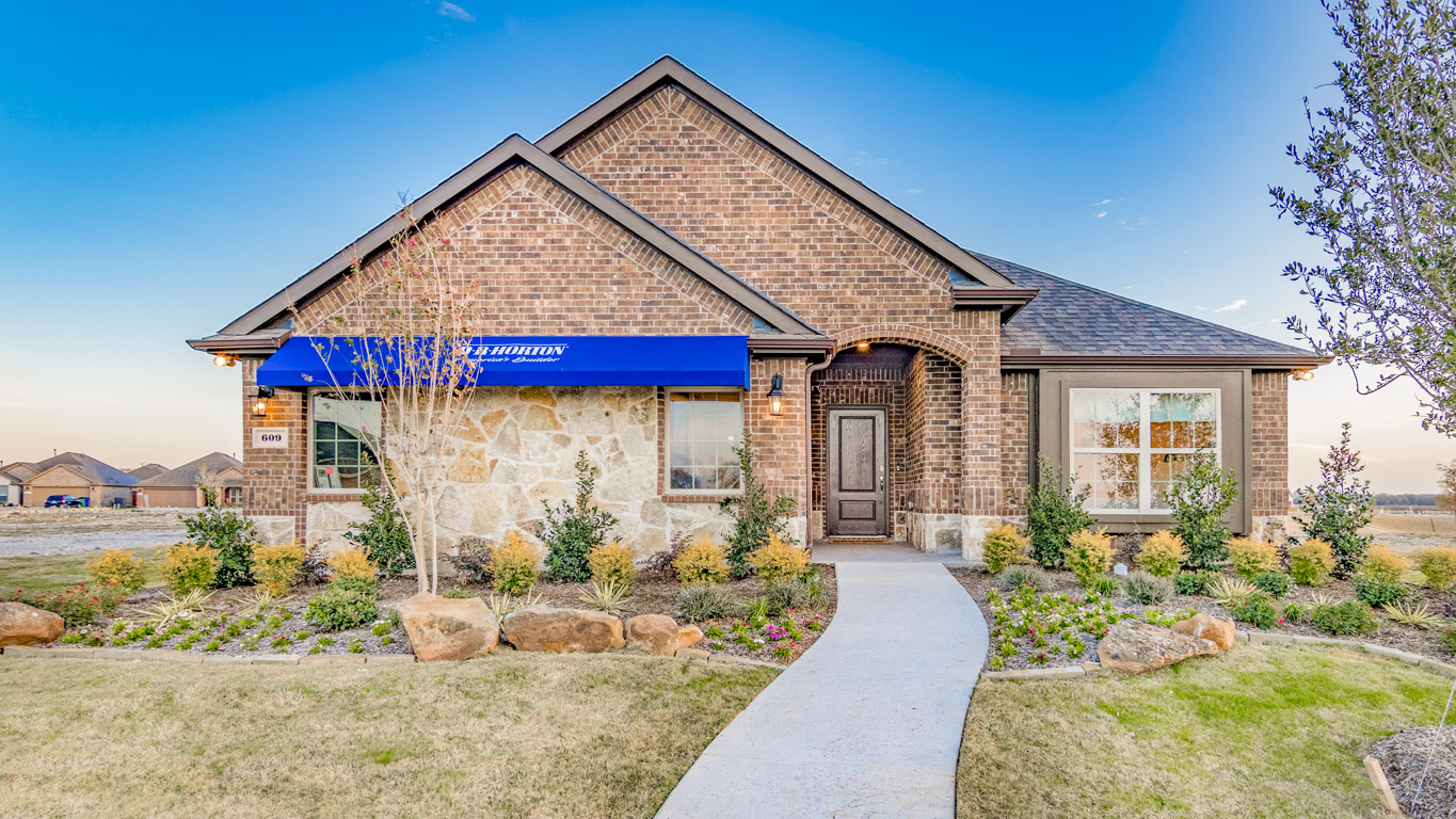 New Homes in Anna Town Square Anna, TX D.R. Horton