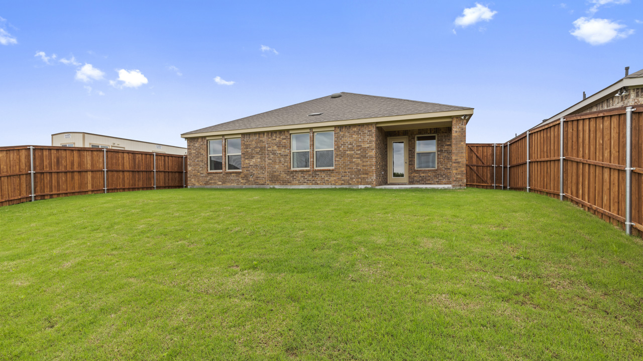 New Homes in Chalk Hill CELINA, TX D.R. Horton