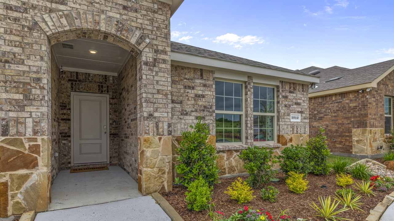 New Homes in Chalk Hill CELINA, TX D.R. Horton