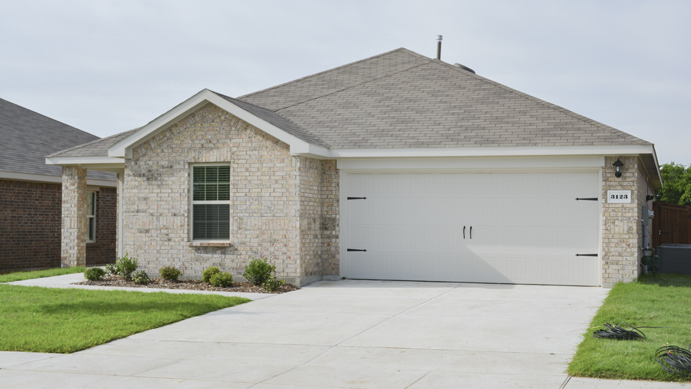 New Homes in Stonewycke Farms Ennis, TX Express Series