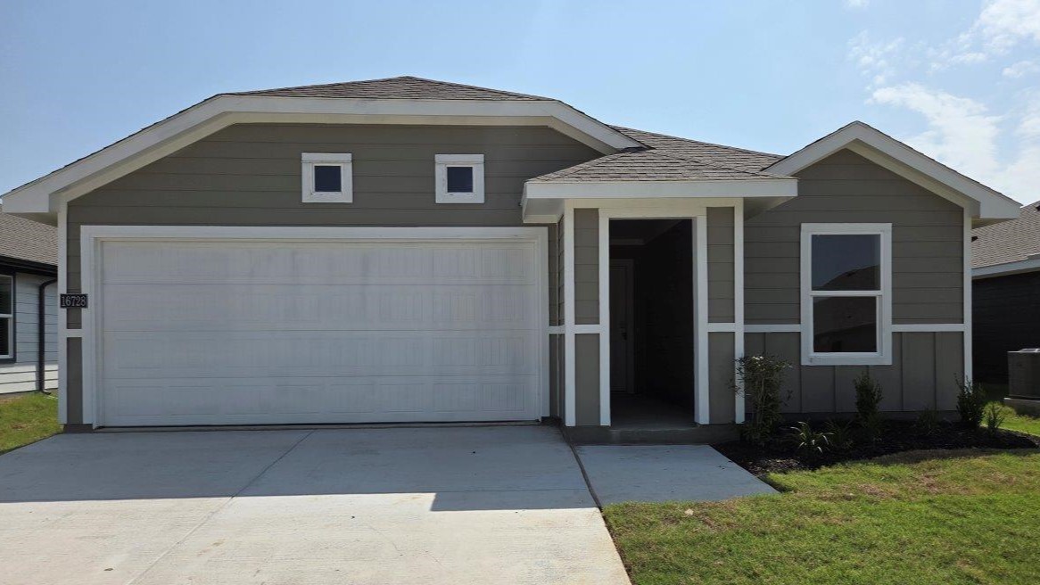 16728 Laguna Vista Street exterior