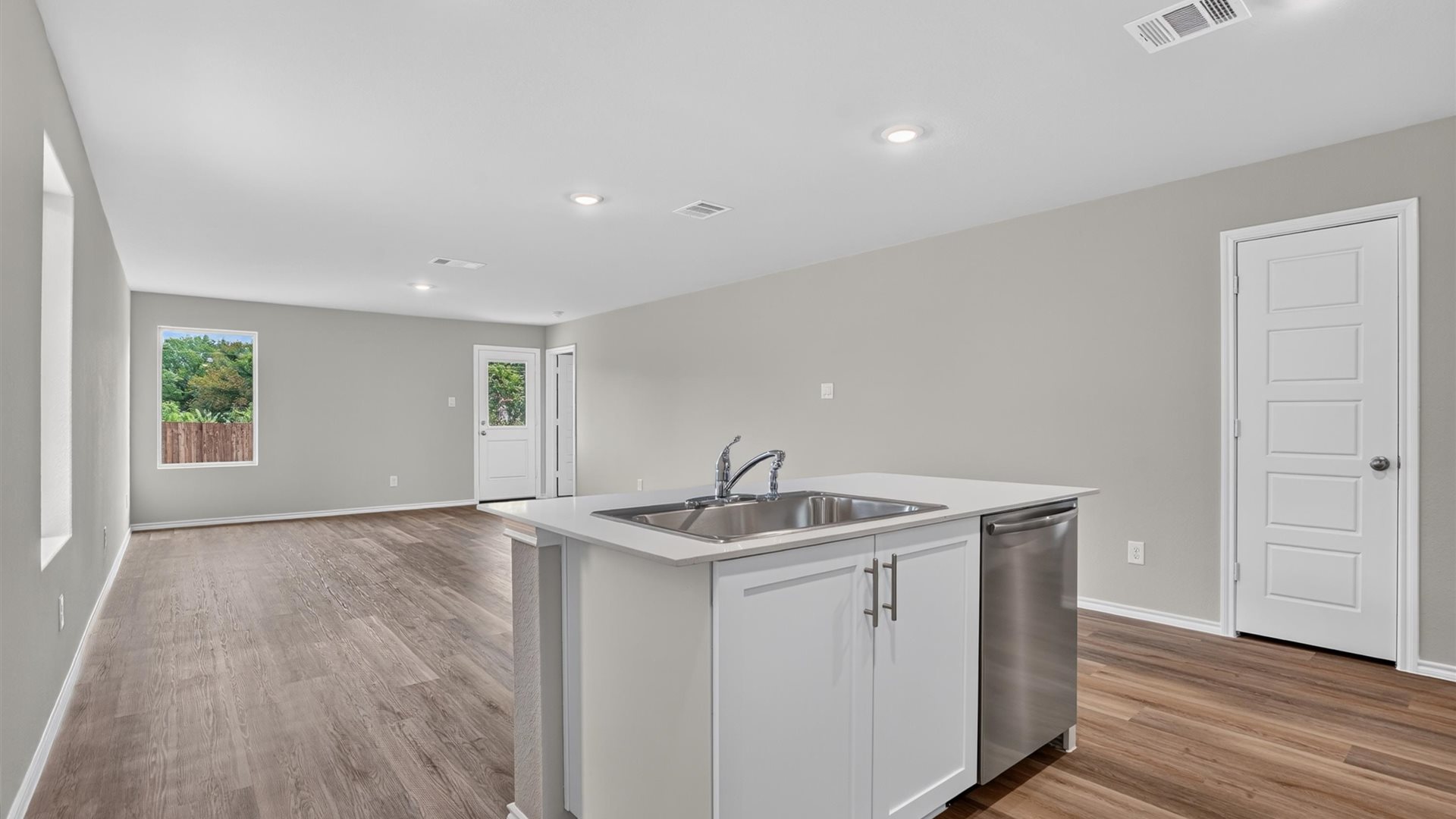 Kitchen island