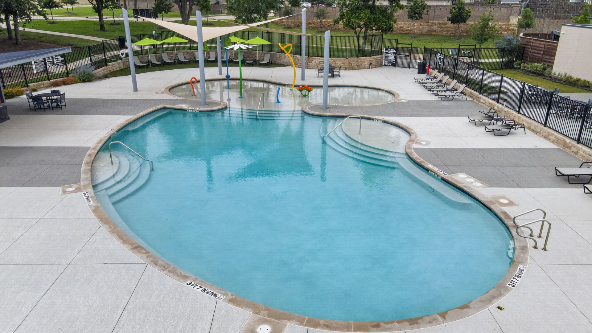 Eagle Creek pool area