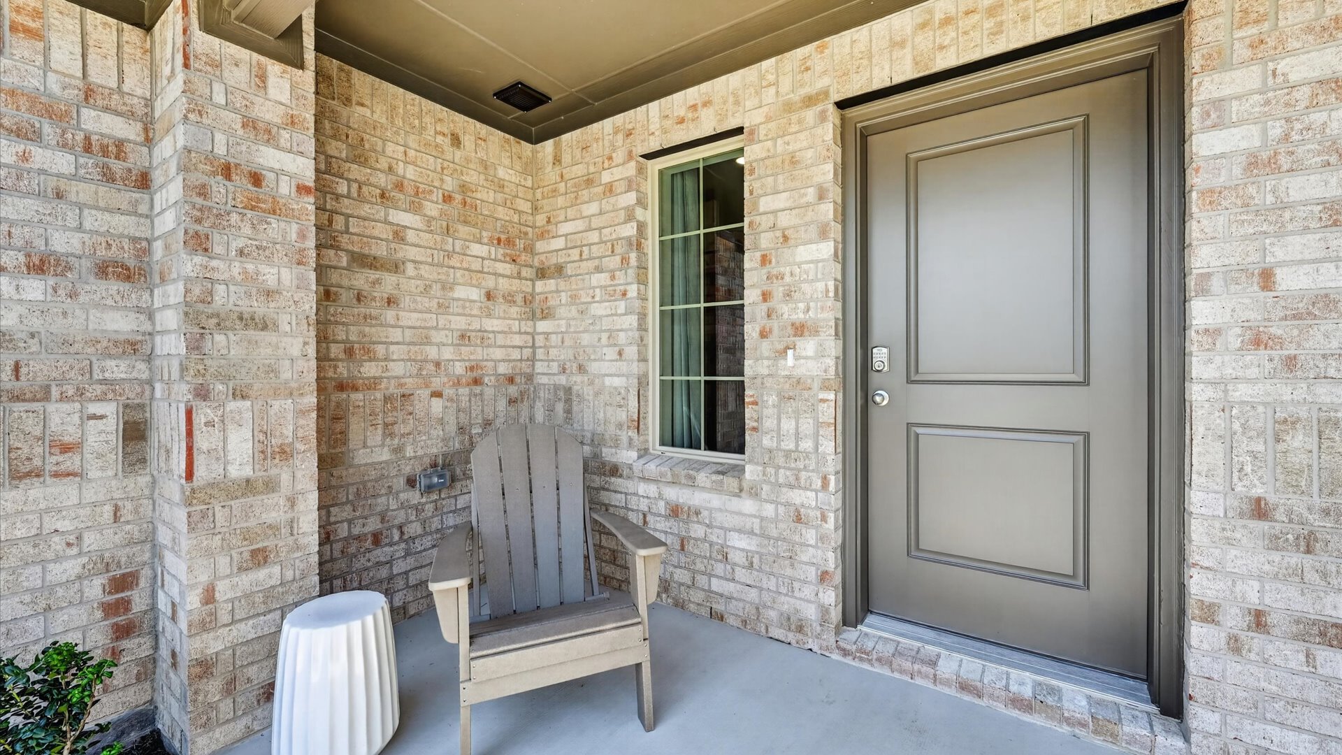 Welcoming front porch