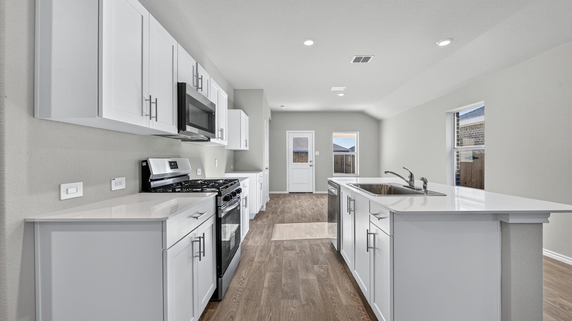 Open kitchen