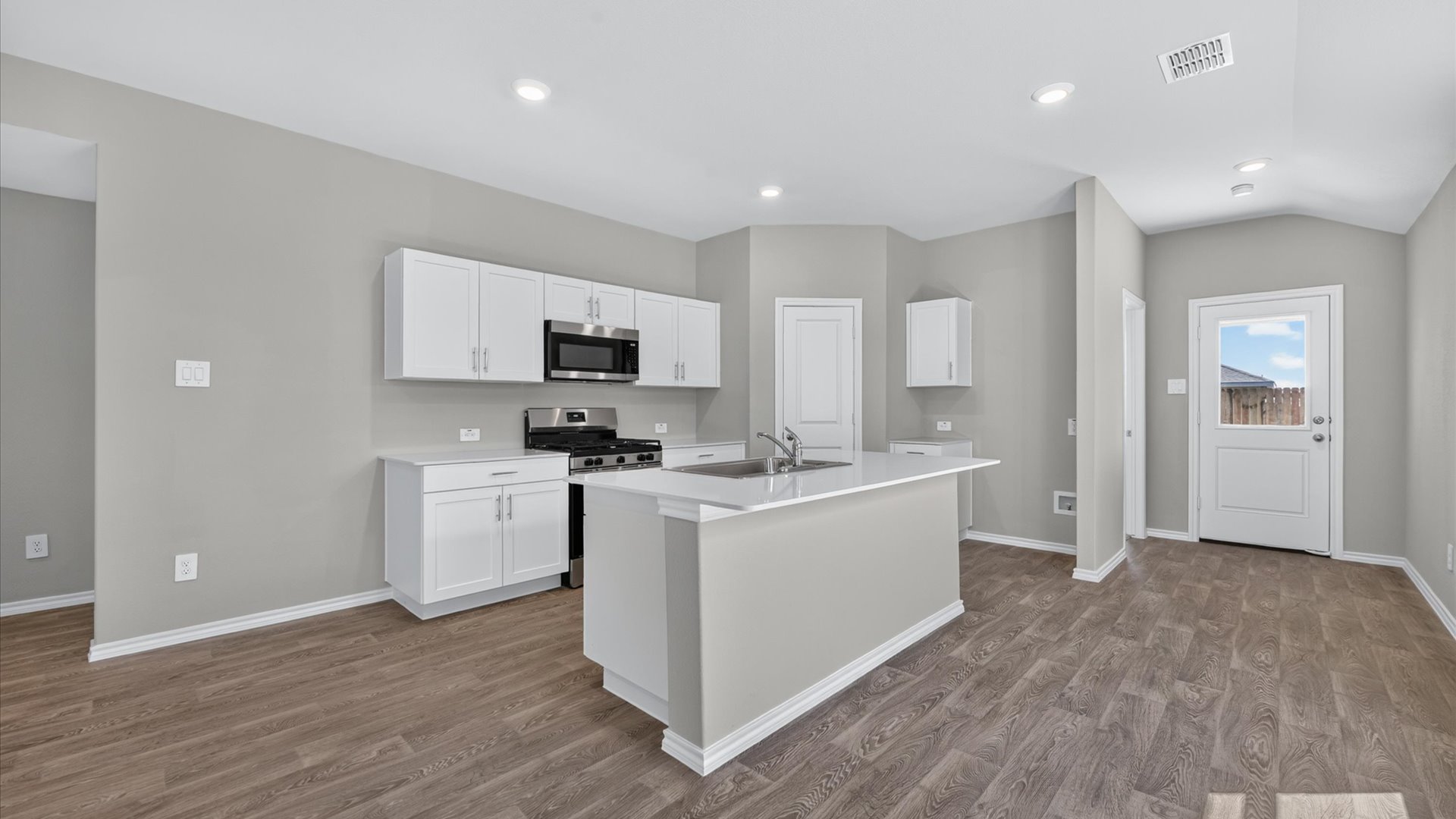 Open kitchen
