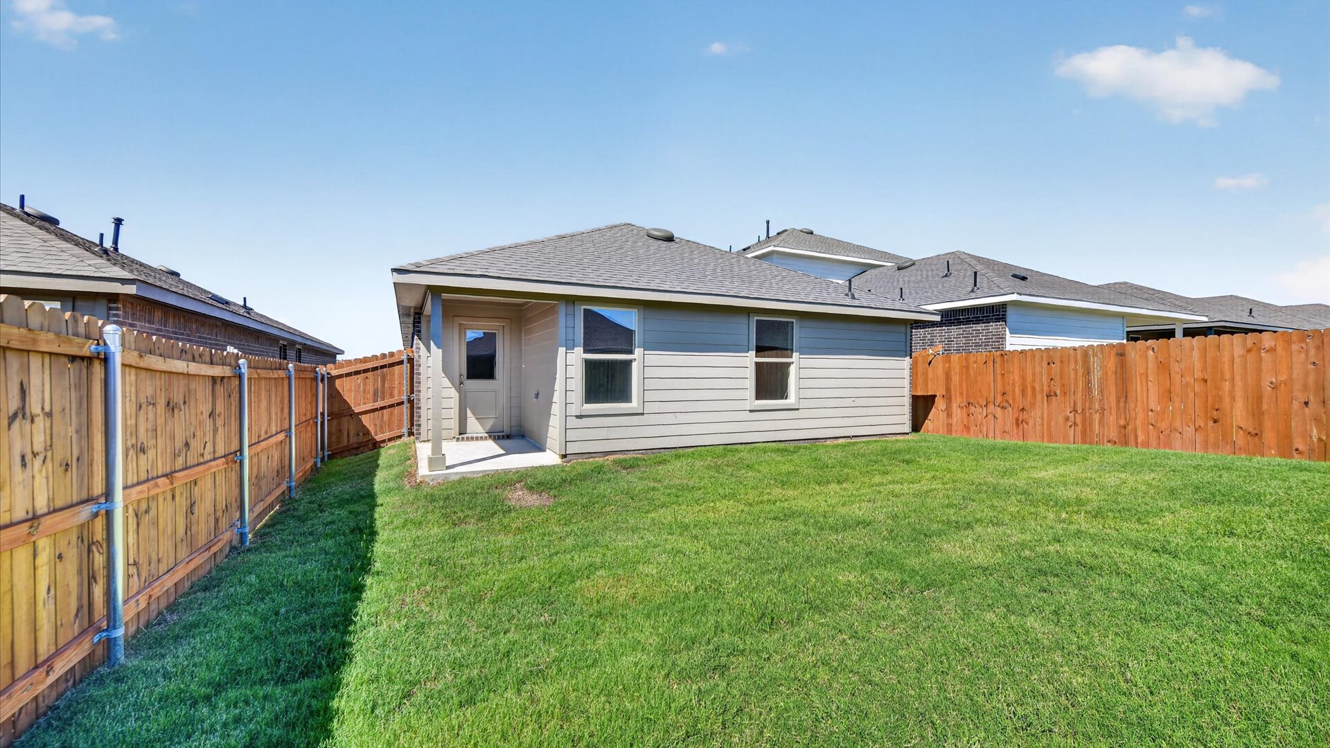 Spacious yard and patio