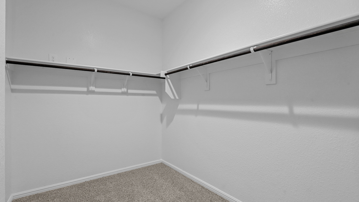 Walk-in closet