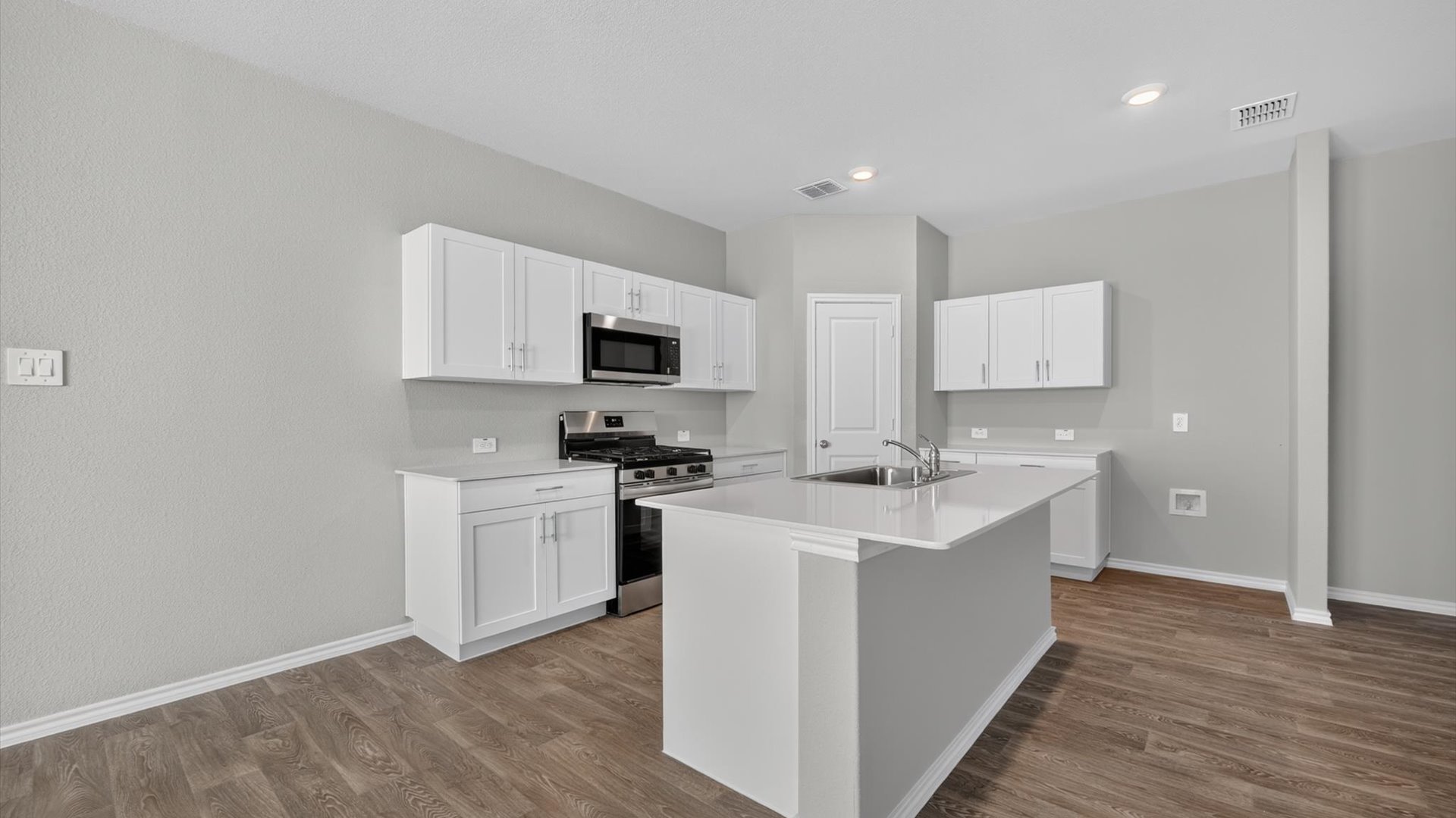Open kitchen
