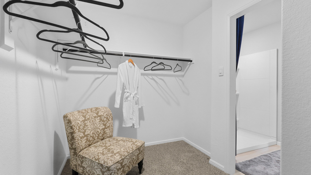 Walk-in closet