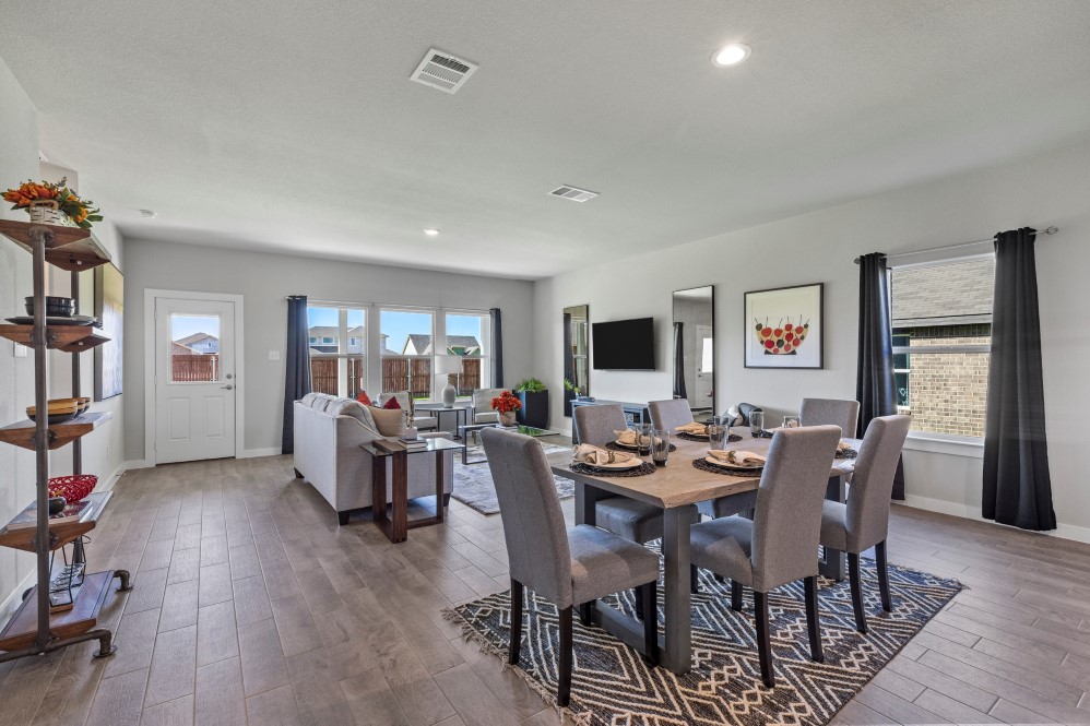 New Homes in The Parks of Alvarado ALVARADO, TX D.R. Horton