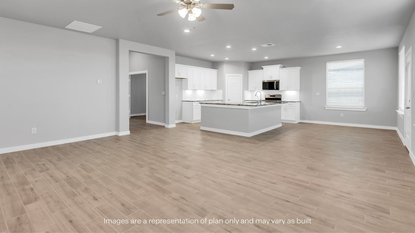 Open dining room space adjacent to kitchen
