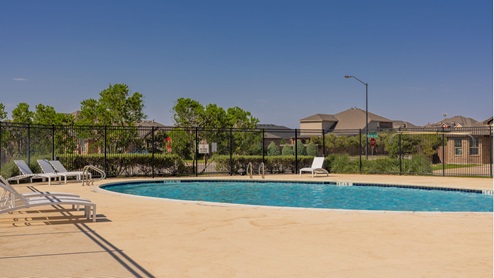 Neighborhood amenities poolside at second pool