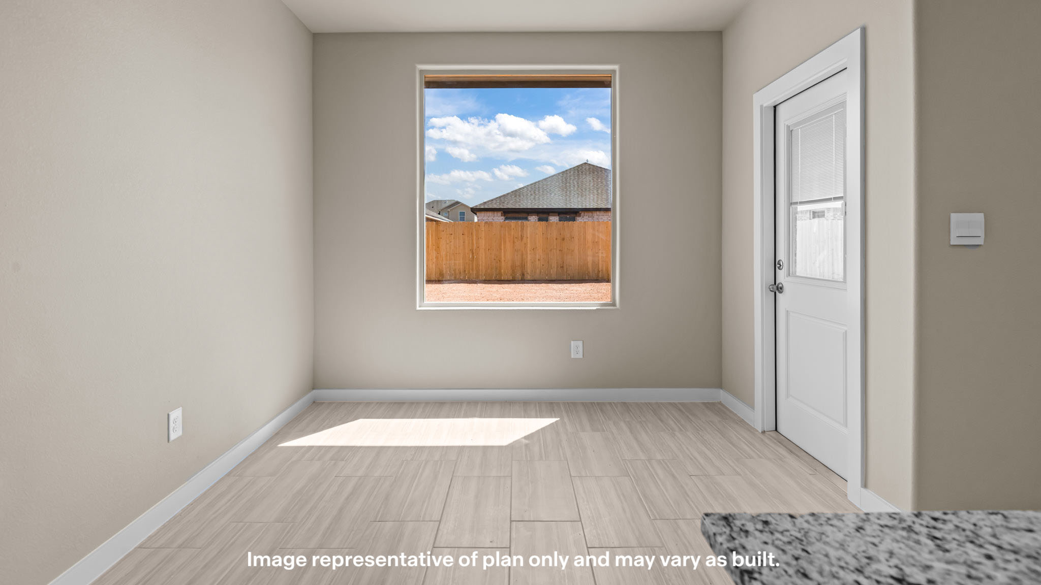 Cozy dining nook space next to kitchen