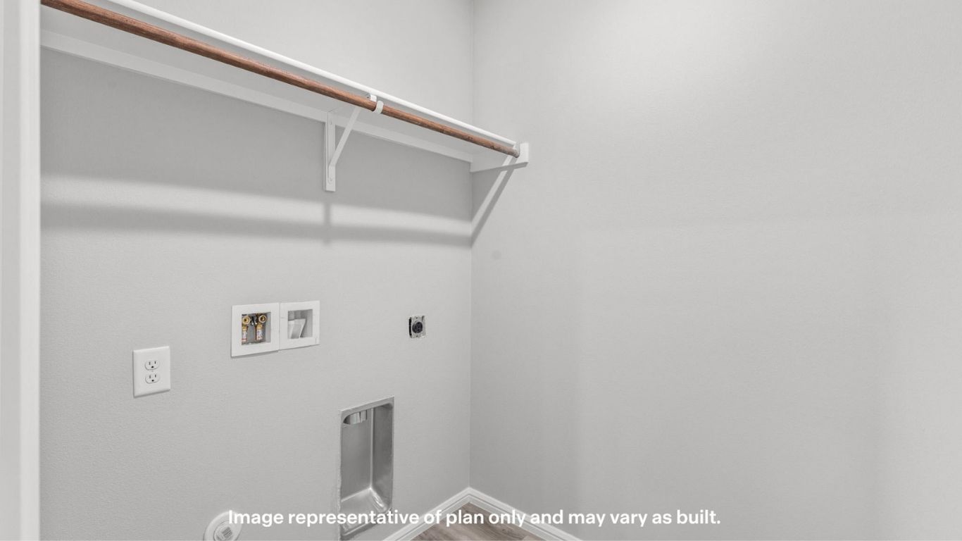 Guest bLaundry room and utility closet space with extra storageathroom located between guest bedrooms