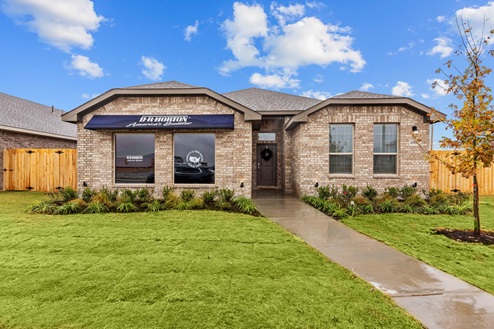 Exterior of single-story Hobbs model home