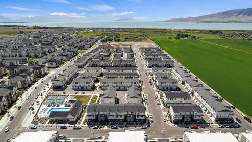 Aerial view of Edgewater townhome community in American Fork Utah.