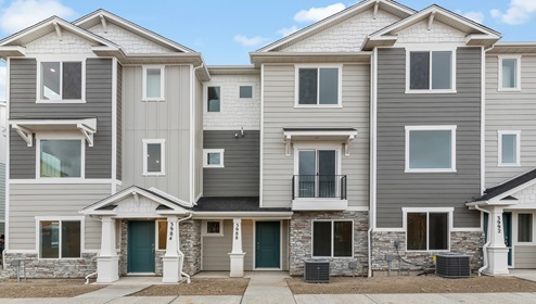 townhomes in Saratoga Springs